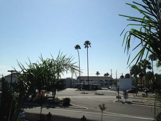 Motel 9 - Image 1