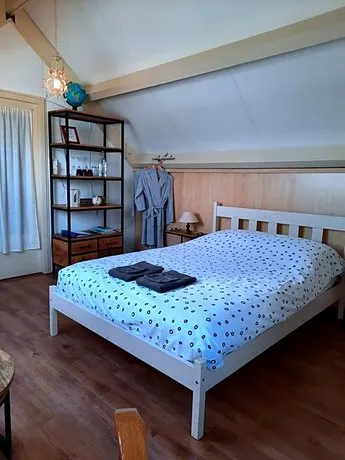 Bed And Breakfast And Bike - Image 1
