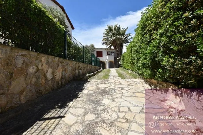 Holiday Home Laurel - Image 1