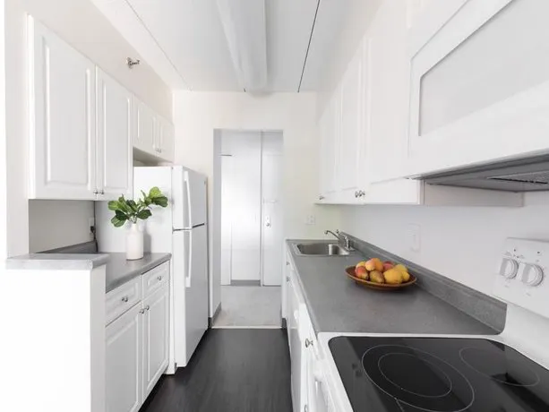 Incredible 2BR in Brighton by Sonder - Image 1