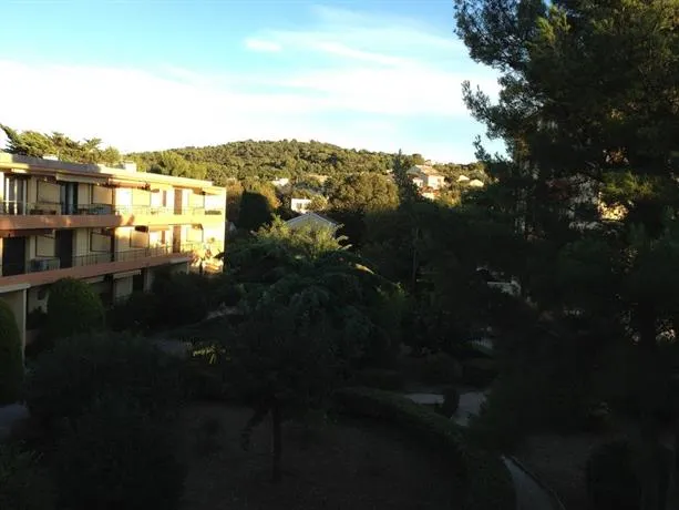 Alezone - Image 1