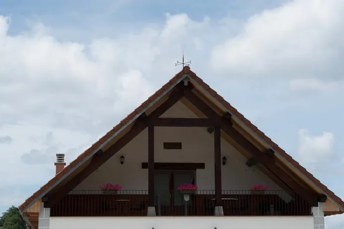 Casa Rural Zubialde De Agroturismo - Image 1