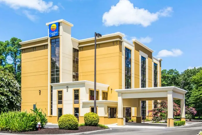 Comfort Inn Newport News/Williamsburg East - Image 1