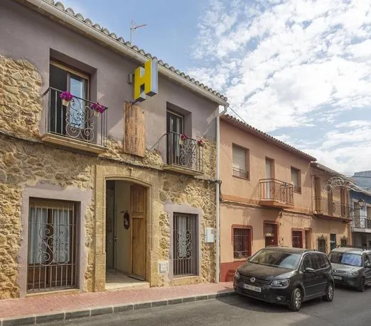 Hostal Tres Molins - Image 1