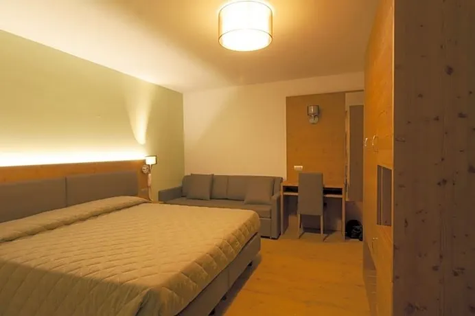 Albergo Antelao - Image 1