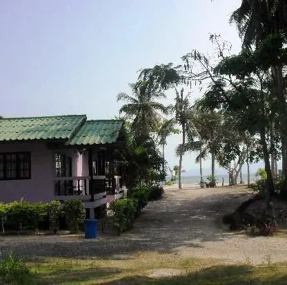 Holiday Beach Resort - Image 1