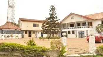 Moowal Grand Hotel - Image 1