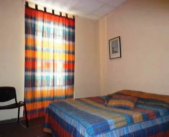 Hostal Milan - Image 1