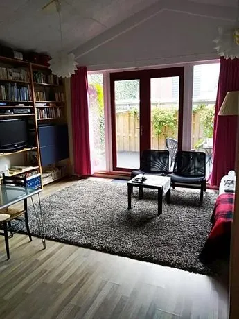 B&B 16C Maassluis NL - Image 1