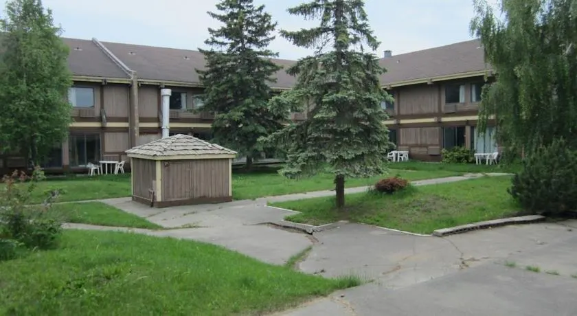 Northwoods Inn - Image 1