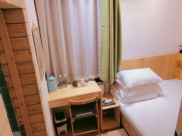 Rong Gallery Inn - Image 1