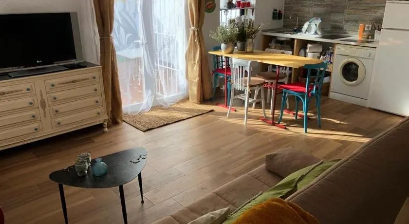 Casa singular y con encanto - Image 1