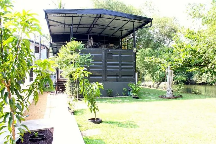 Dukes Villa Panadura - Image 1