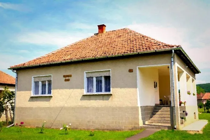 Tarnócz Vendégház - Image 1