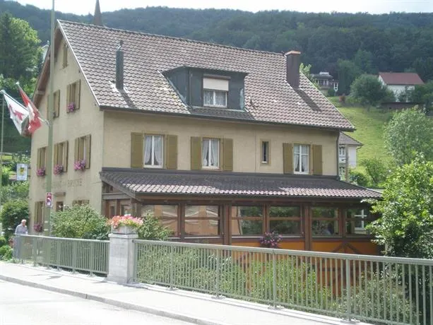 Lüber's Bed & Breakfast - Image 1