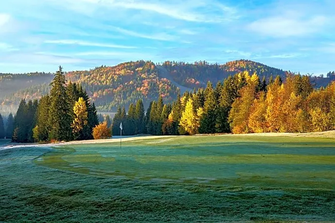 Dependence Hotel Golf - Image 1