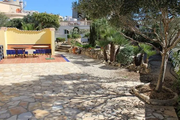 Amarilla - Image 1