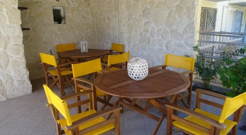 Paralia - Image 1