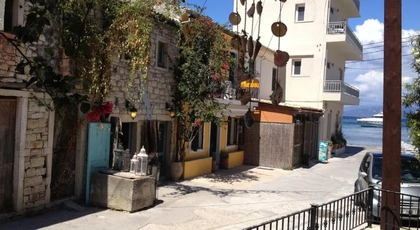 Evi's Maisonette - Image 1