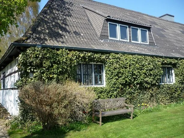 Chestnut Cottage Rantzau-Ferienwohnung - Image 1