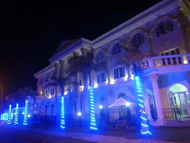 Praywish Hotel - Image 1