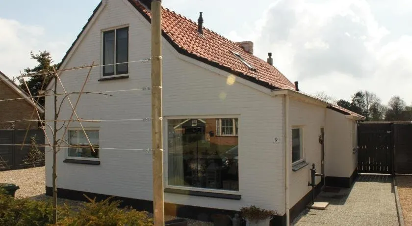 Vakantiehuis midden in Ouddorp - Image 1