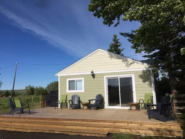 The Sunset Cottage - Image 1