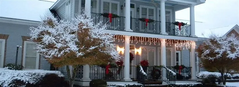 Victorian Elegance Inn - Image 1