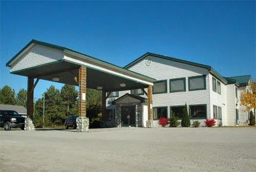Zellar's Village Inn - Image 1