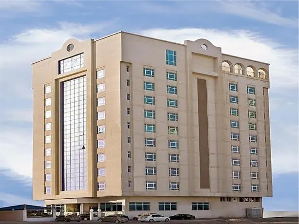 Blue Horizon Apartments - Image 1