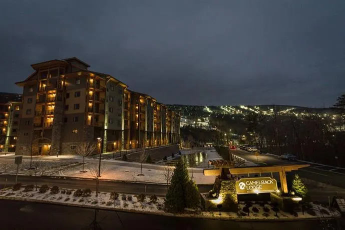 Camelback Lodge & Indoor Waterpark - Image 1