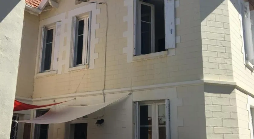 SURF SHACK KEYWEEK Very cosy and well decorated townhouse in Biarritz - Image 1