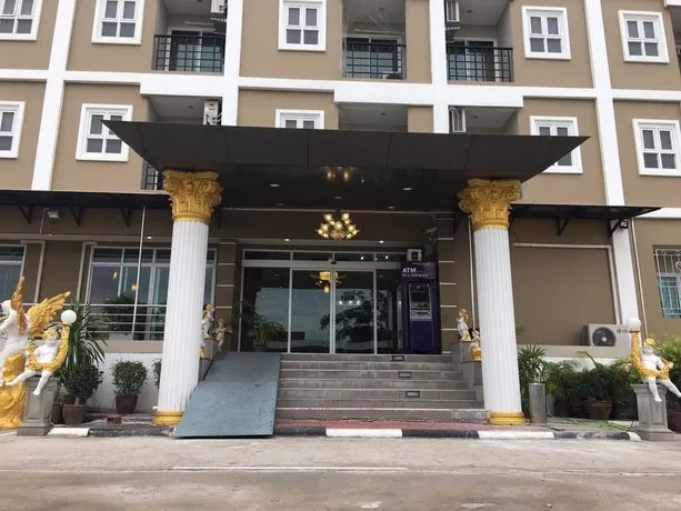 Grand Holiday Residence - Image 1