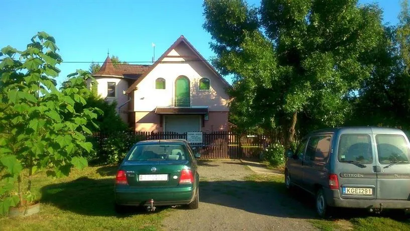 Korevar Cottage - Image 1