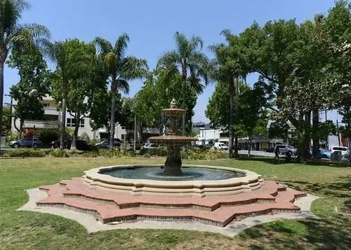 West Hollywood House - Image 1