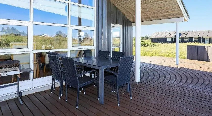 8 person holiday home in Hirtshals-By Traum - Image 1