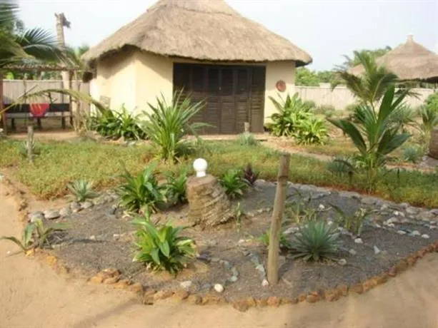 Safari Beach Lodge - Image 1