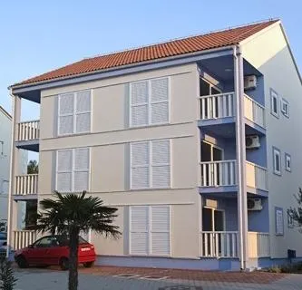 Aparthotel Marina Beach - Image 1