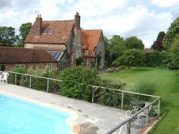 Westcourt Farm - Image 1