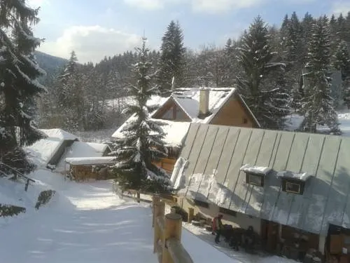 Chata Alpina Čertov - Image 1