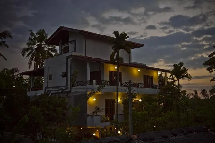 Dorian Guest House and Restaurant - Image 1