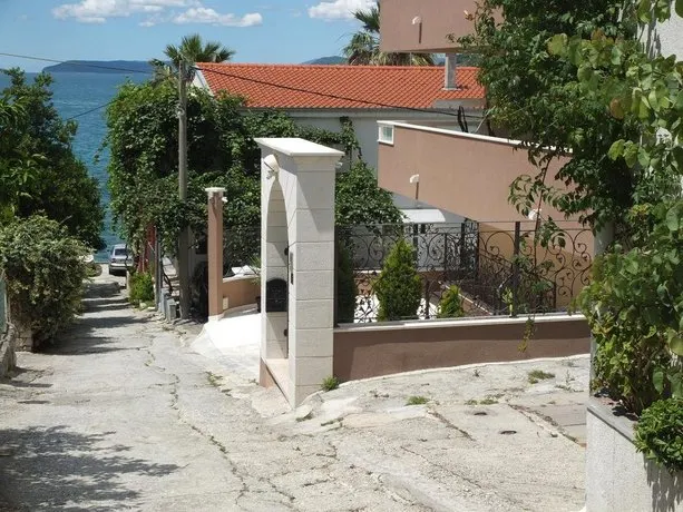 Apartments Mala - Image 1