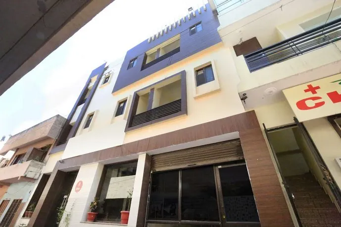 Hotel Kohinoor City - Image 1