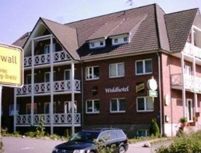 Podewall Waldhotel - Image 1