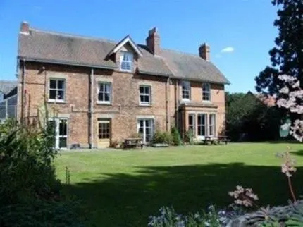 The Grange Bed and Breakfast - Image 1
