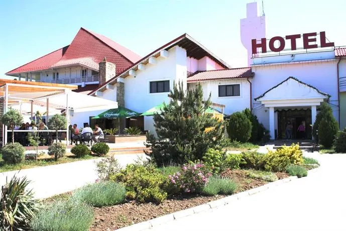 Hotel Magura Verde - Image 1