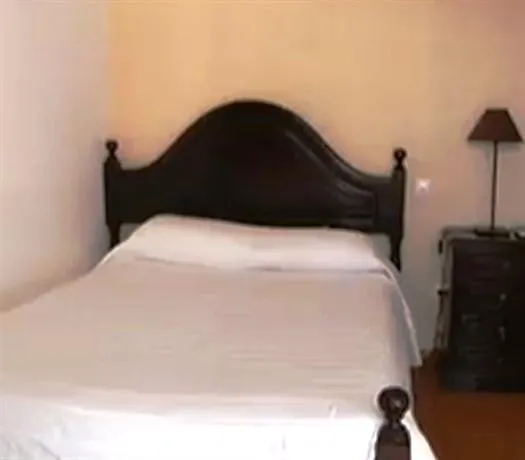 Pax Julia Hostel - Image 1