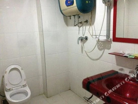 Rongyan Business Hotel - Image 1