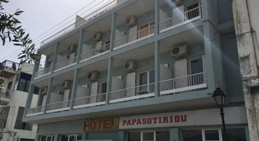 Hotel Papasotiriou - Image 1