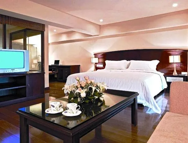 Park View Business Hotel - Image 1